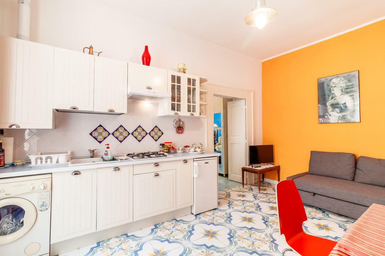 Casa Lego Napoli Apartment ภายนอก รูปภาพ